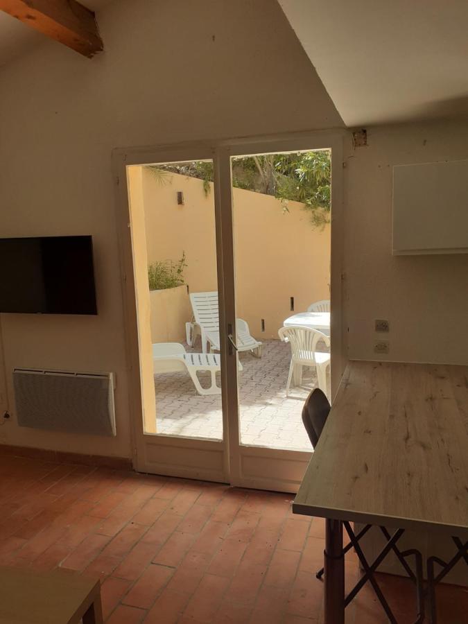 Appartement T1 Йер Экстерьер фото